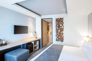 Отель Best Western Kutaisi Кутаиси Стандартный номер с кроватью размера "king-size"-3