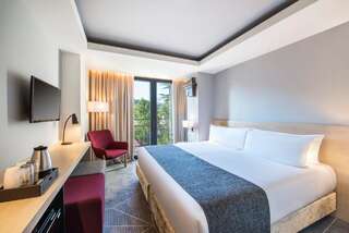 Отель Best Western Kutaisi Кутаиси Стандартный номер с кроватью размера "king-size"-1