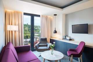 Отель Best Western Kutaisi Кутаиси Суперлюкс с кроватью размера "king-size"-6