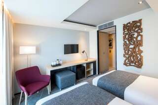 Отель Best Western Kutaisi Кутаиси Стандартный двухместный номер с 2 отдельными кроватями-11
